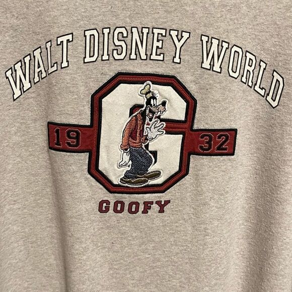 Walt Disney World- Unisex Grey and Dust Red Goofy 1934 Embroidered Graphic, XL - Picture 4 of 9